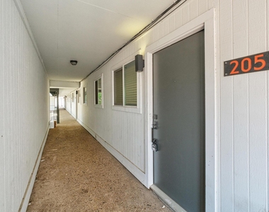 7929 Gault St - Photo Thumbnail 2