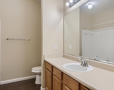 2858 Southampton Way - Photo Thumbnail 15