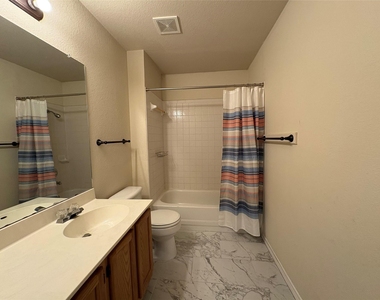 1101 Wood Creek Dr - Photo Thumbnail 29