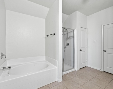 1216 Violet Ln - Photo Thumbnail 14