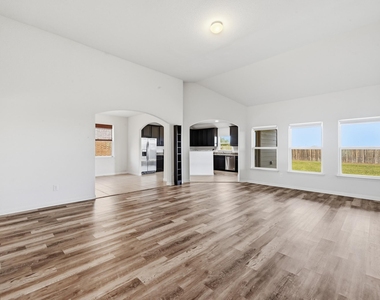 1216 Violet Ln - Photo Thumbnail 1