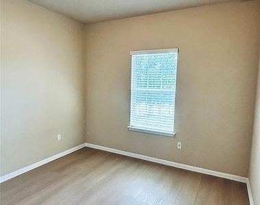 1602 Atlas Rd - Photo Thumbnail 10