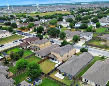 12304 Jamie Dr - Photo Thumbnail 30