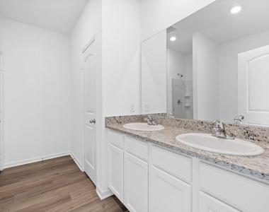 242 Myrtle Oak Dr - Photo Thumbnail 7