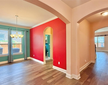 4400 Trinity Woods St - Photo Thumbnail 6