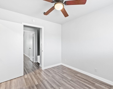 7505 Saint Amant Pl - Photo Thumbnail 26