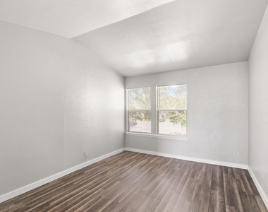 7505 Saint Amant Pl - Photo Thumbnail 35