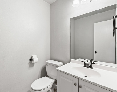 7505 Saint Amant Pl - Photo Thumbnail 15