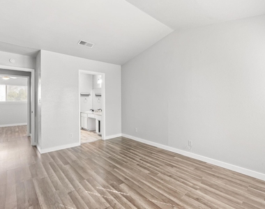 7505 Saint Amant Pl - Photo Thumbnail 19