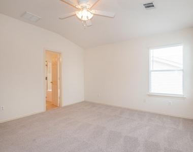 11615 James B Connolly Ln - Photo Thumbnail 7