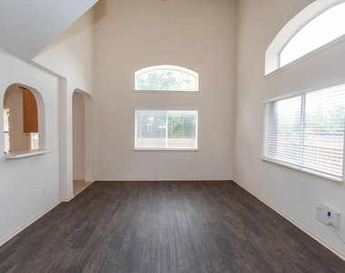 11615 James B Connolly Ln - Photo Thumbnail 2
