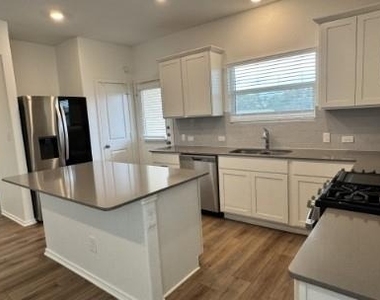 316 Wolf Springs Rd - Photo Thumbnail 6