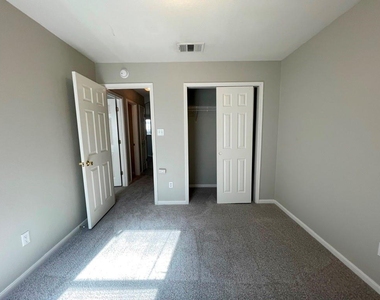 2305 Bakers Way - Photo Thumbnail 21