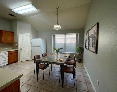 2305 Bakers Way - Photo Thumbnail 6