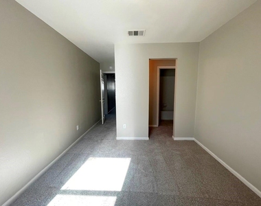 2305 Bakers Way - Photo Thumbnail 27