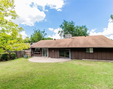 906 Red Cliff Dr - Photo Thumbnail 20