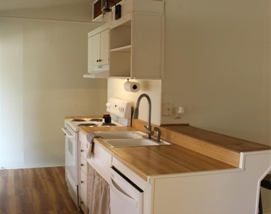 630 Hillsedge Rd - Photo Thumbnail 11