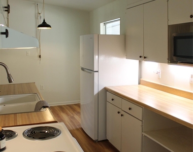 630 Hillsedge Rd - Photo Thumbnail 9