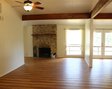 630 Hillsedge Rd - Photo Thumbnail 12