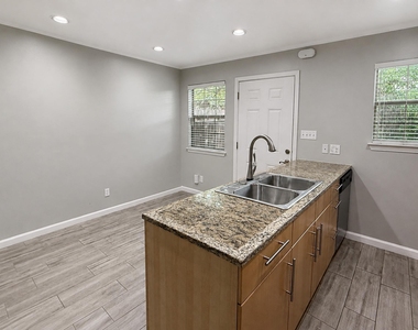 2101 Polaris Ave - Photo Thumbnail 8