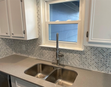 4619 Jinx Ave - Photo Thumbnail 8
