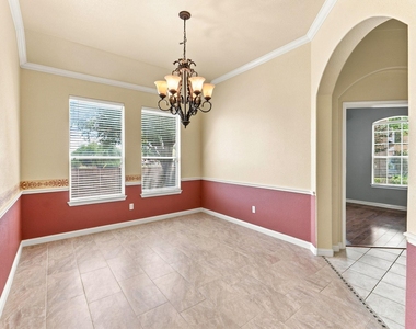2909 Arbor Ct - Photo Thumbnail 5
