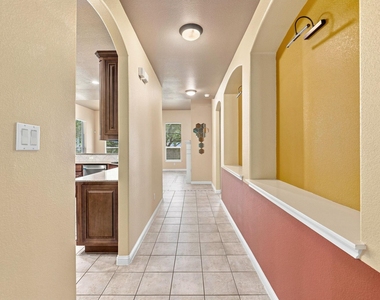 2909 Arbor Ct - Photo Thumbnail 7