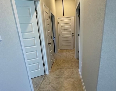 5712 Respinto Dr - Photo Thumbnail 7