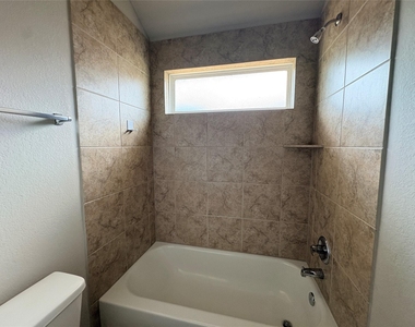 5712 Respinto Dr - Photo Thumbnail 19