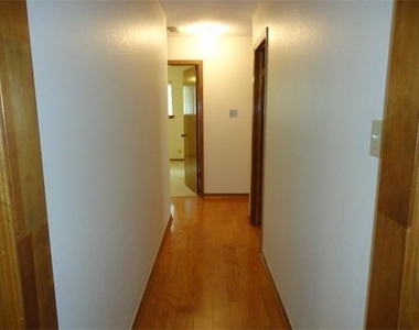9903 Grand Oak Dr - Photo Thumbnail 17