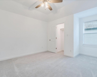 8008 Prairie Rye Dr - Photo Thumbnail 15