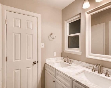 5313 Indio Dr - Photo Thumbnail 9