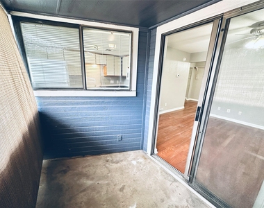 2500 Burleson Rd - Photo Thumbnail 22