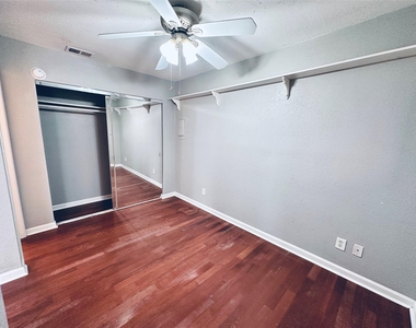 2500 Burleson Rd - Photo Thumbnail 15