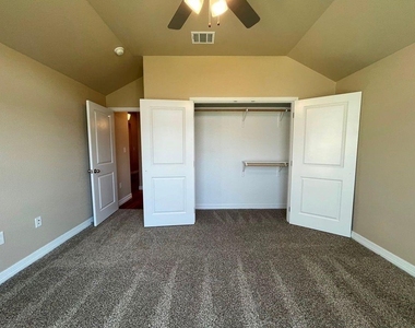 925 Coriander Rd - Photo Thumbnail 28