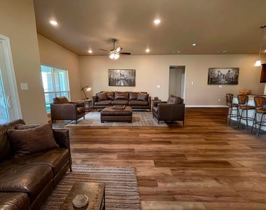925 Coriander Rd - Photo Thumbnail 7