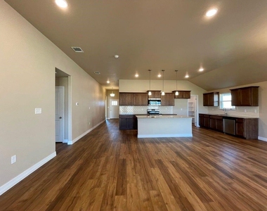 925 Coriander Rd - Photo Thumbnail 8