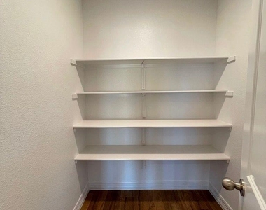 925 Coriander Rd - Photo Thumbnail 14