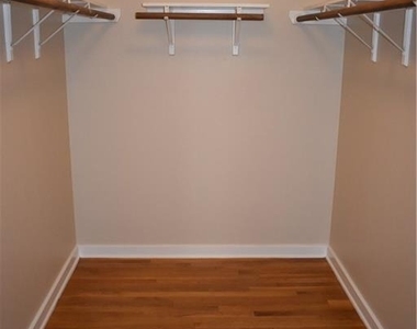 2109 Wright St - Photo Thumbnail 19