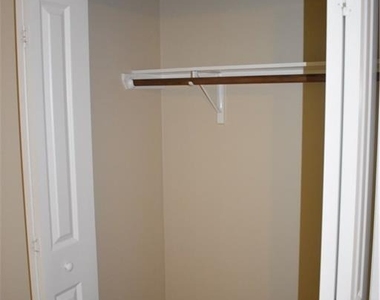2109 Wright St - Photo Thumbnail 14