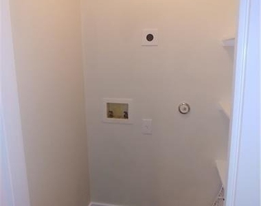 2109 Wright St - Photo Thumbnail 10