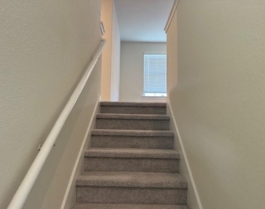 639 Papaya Dr - Photo Thumbnail 25