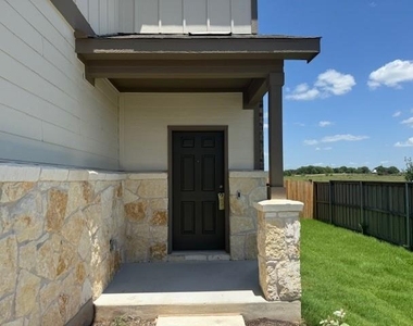 639 Papaya Dr - Photo Thumbnail 7