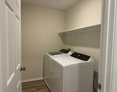 639 Papaya Dr - Photo Thumbnail 29