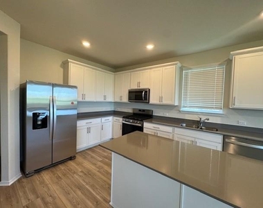 639 Papaya Dr - Photo Thumbnail 18