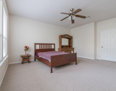 2995 Peacemaker St - Photo Thumbnail 20