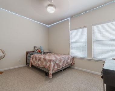 2995 Peacemaker St - Photo Thumbnail 28