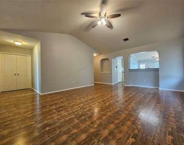 4211 Mather - Photo Thumbnail 4