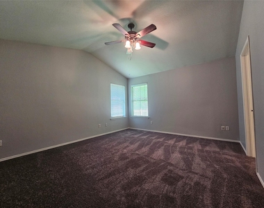 4211 Mather - Photo Thumbnail 11
