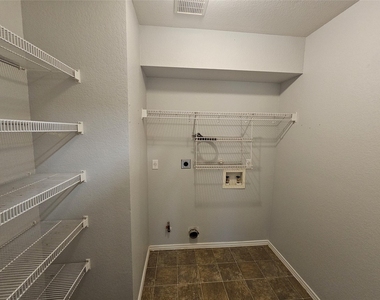 4211 Mather - Photo Thumbnail 24